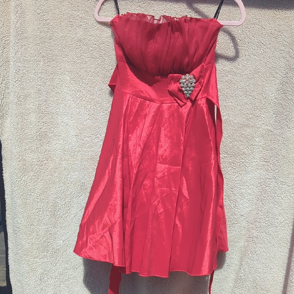 Elegant Kids Red Formal Dress with Heart Detail